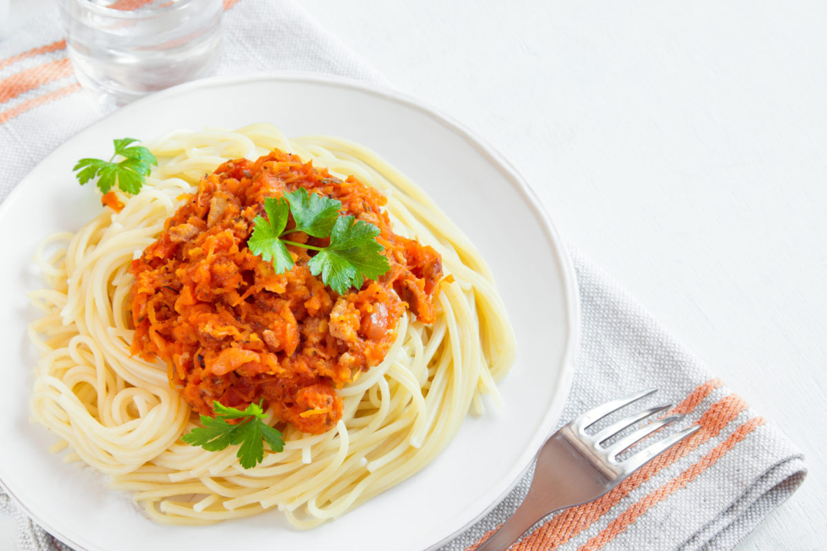 Italian pasta - Spaghetti with vegetable sauce on